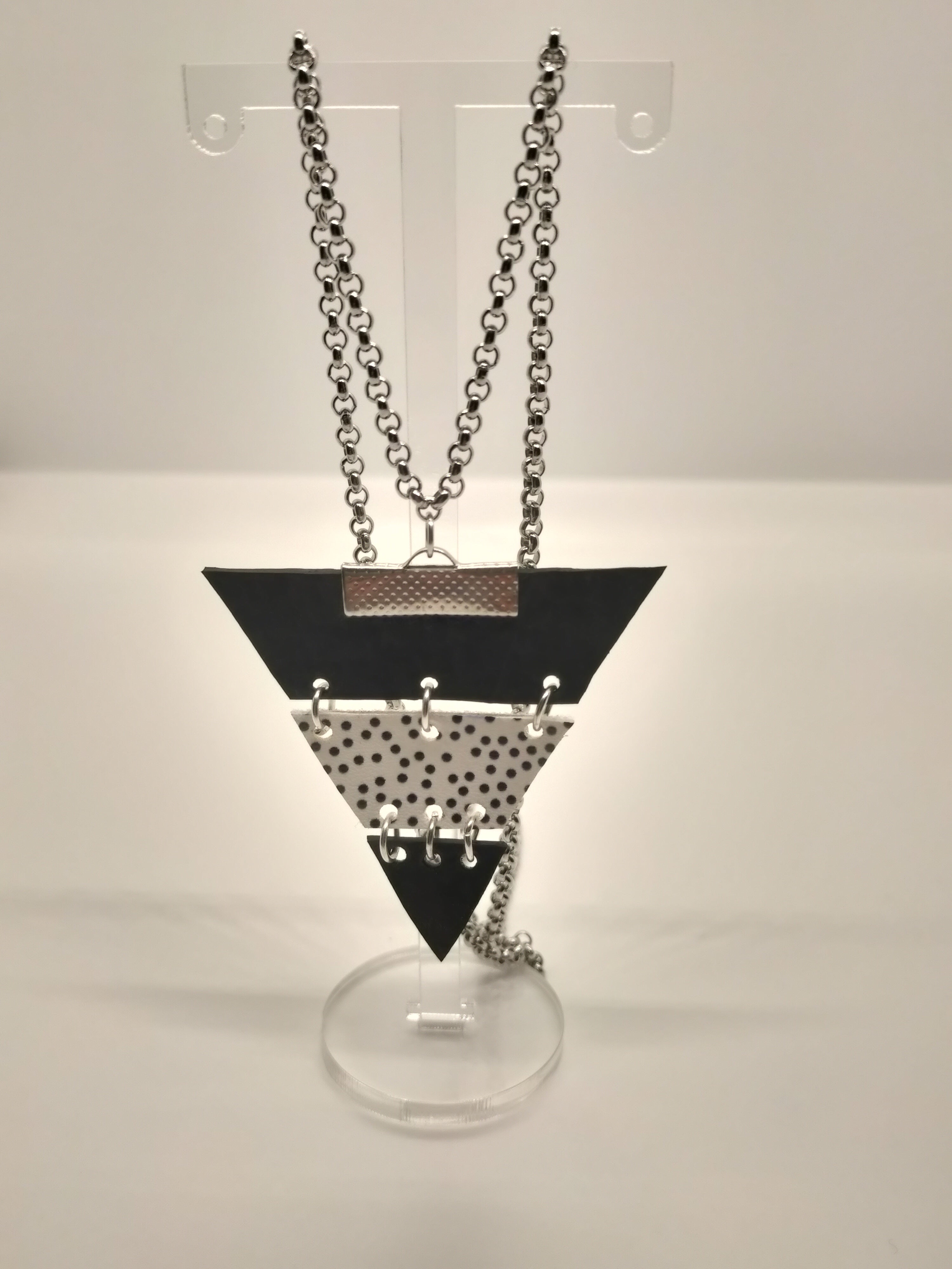Colgantes triangular